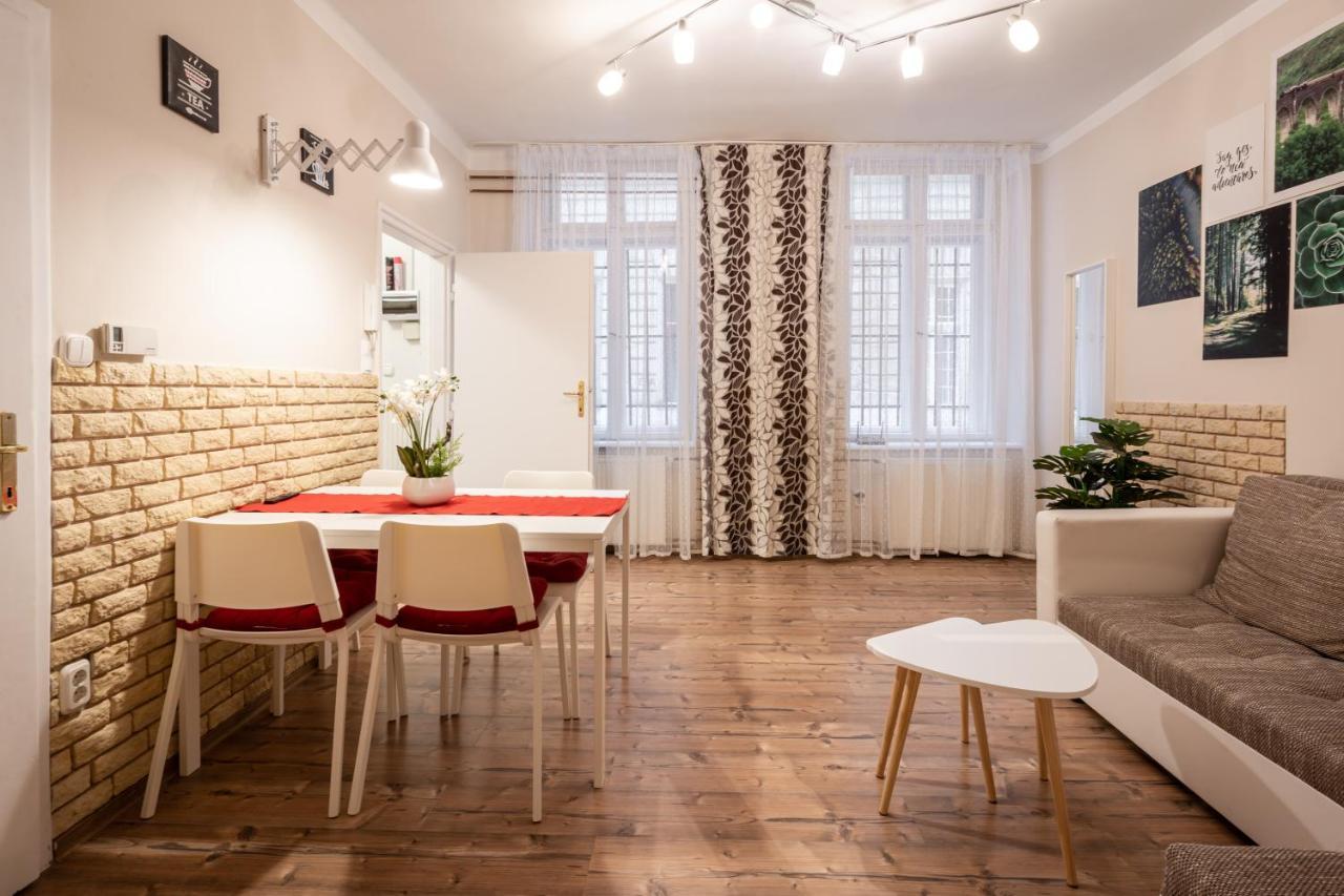 Zensen Nest Apartment Будапеща Екстериор снимка